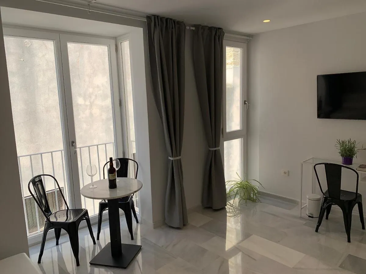 Apartman San Lorenzo Apartamentos Y Suites Cádiz Spanyolország