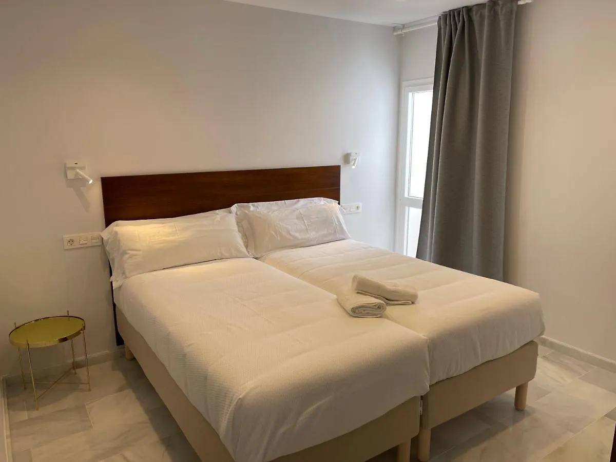 Apartman San Lorenzo Apartamentos Y Suites Cádiz Spanyolország