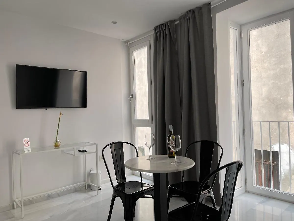 Apartman San Lorenzo Apartamentos Y Suites Cádiz Spanyolország