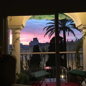 En Plaza Candelaria, Casco Antiguo Séjour chez l'habitant