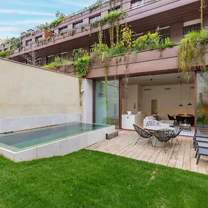 Hidden Pearl W/ Patio & Pool By Lovelystay Apartamento Lisboa