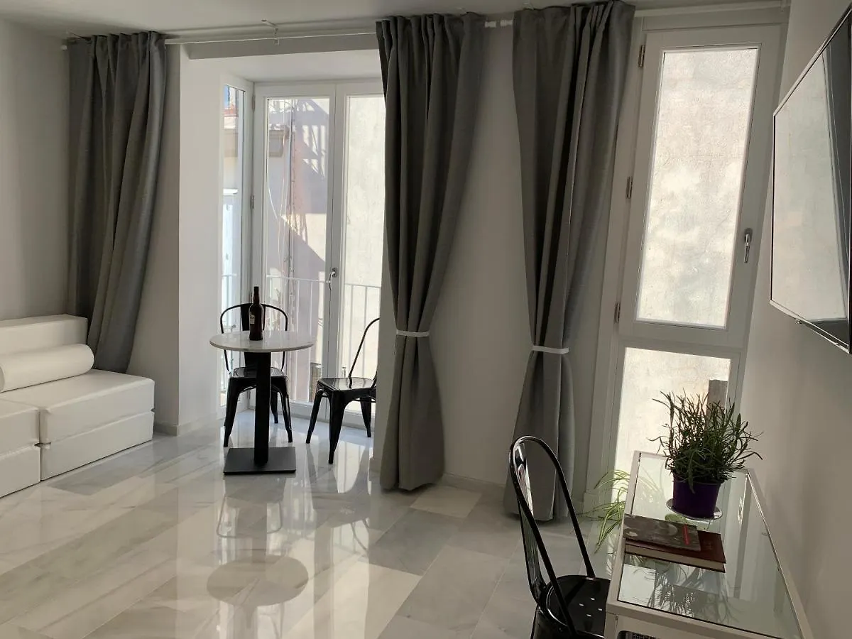 San Lorenzo Apartamentos y Suites Cádiz