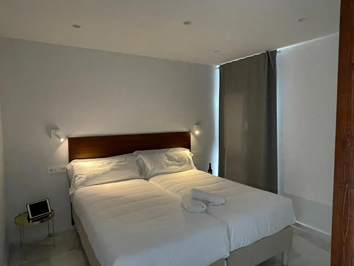 Apartment San Lorenzo Apartamentos Y Suites Cadiz Spain